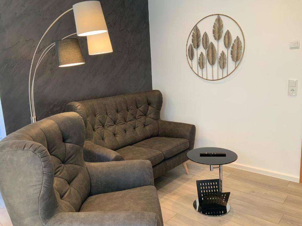 Appartements - Zum Hafen ซาสนิทซ์ ภายนอก รูปภาพ